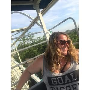 Meet your Posher, Katelyn